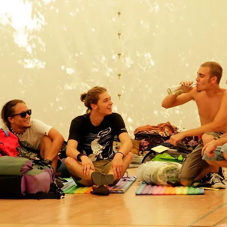 The Tent - Youth Only - Buchung Leider Nur Bis 30 Jahre Moeglich! ホステル *