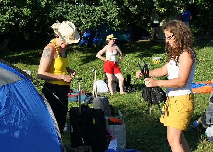 호스텔 The Tent - Youth Only - Buchung Leider Nur Bis 30 Jahre Moeglich! *