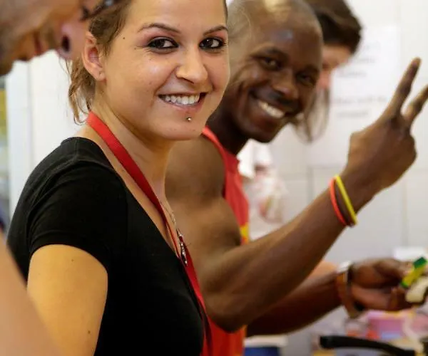 ホステル The Tent - Youth Only - Buchung Leider Nur Bis 30 Jahre Moeglich! *