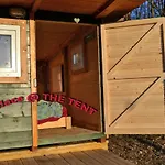 The Tent - Youth Only - Buchung Leider Nur Bis 30 Jahre Moeglich! * Múnich