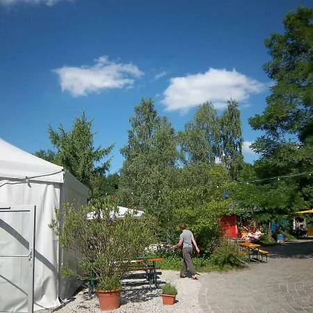 Хостел The Tent - Youth Only - Buchung Leider Nur Bis 30 Jahre Moeglich! Мюнхен