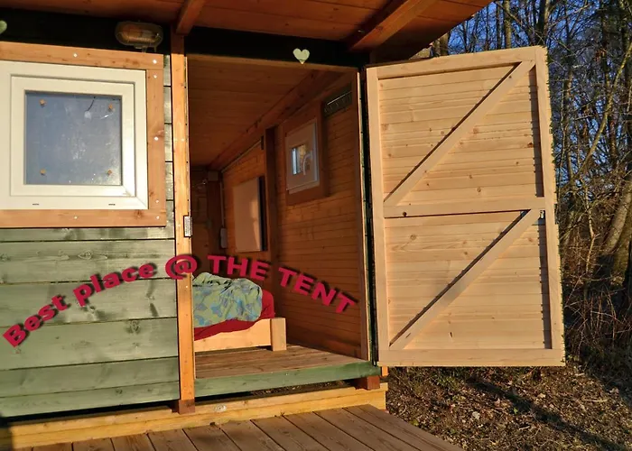 The Tent - Youth Only - Buchung Leider Nur Bis 30 Jahre Moeglich! * Munich
