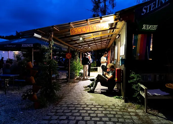 The Tent - Youth Only - Buchung Leider Nur Bis 30 Jahre Moeglich! Hostel