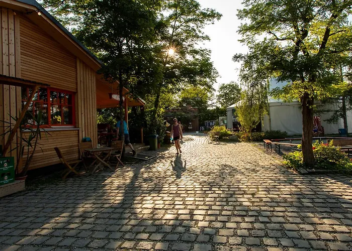 The Tent - Youth Only - Buchung Leider Nur Bis 30 Jahre Moeglich! Hostel