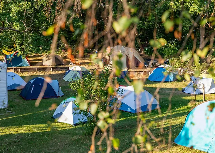 The Tent - Youth Only - Buchung Leider Nur Bis 30 Jahre Moeglich! Hostel