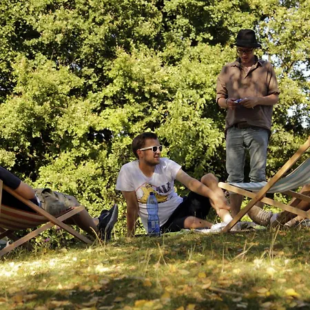 The Tent - Youth Only - Buchung Leider Nur Bis 30 Jahre Moeglich! Hostel